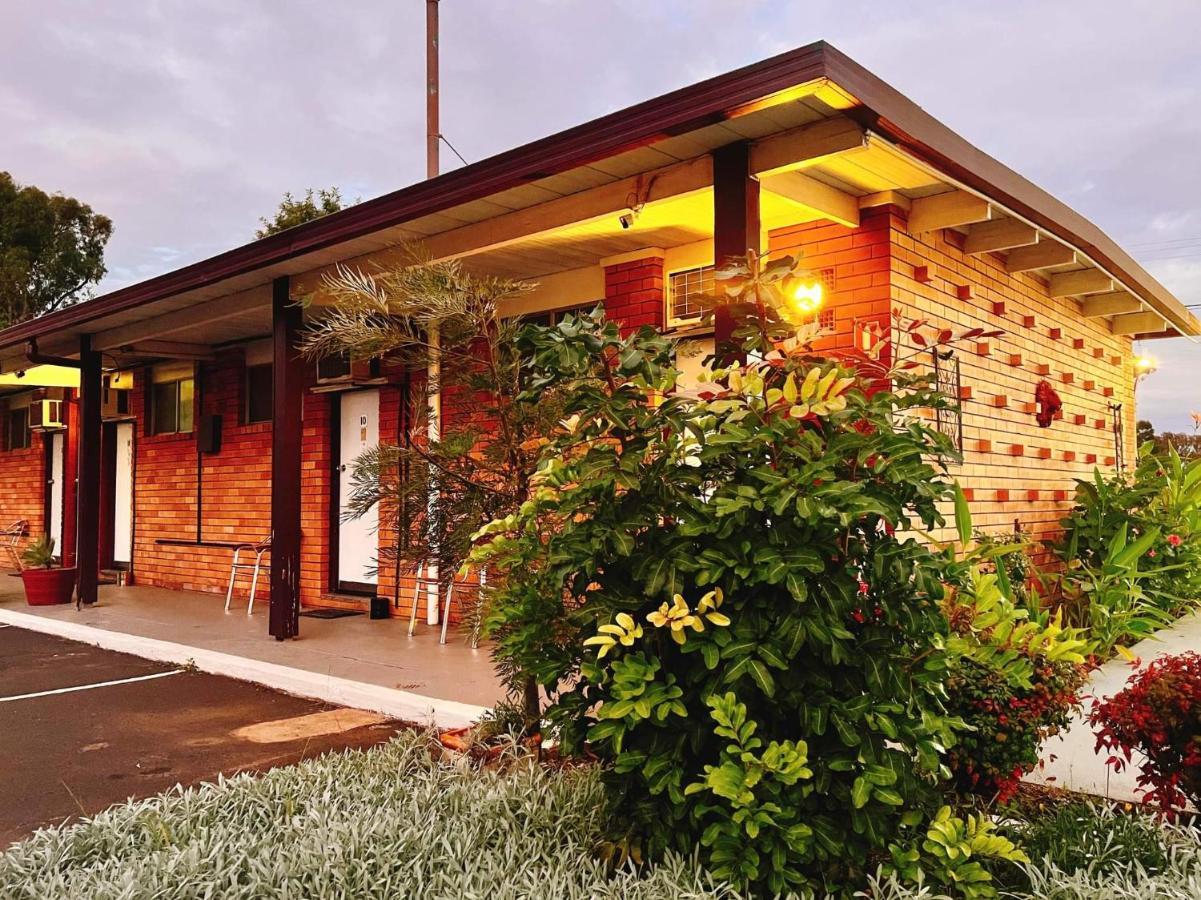 Silver Oaks Motel Gilgandra Exterior photo